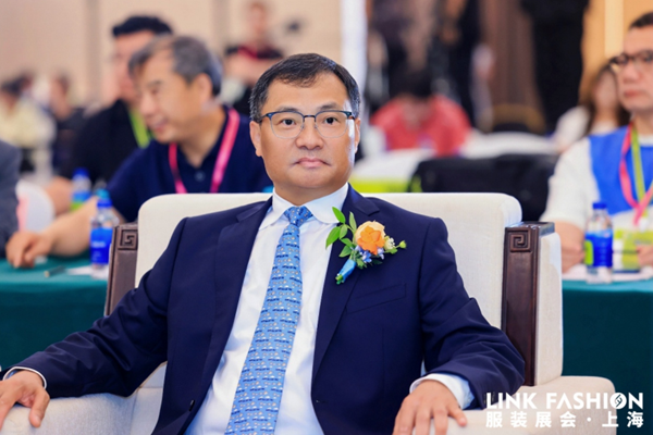 曹甲昌会长出席2026 LINK FASHION服装展会开幕式并发表主旨演讲